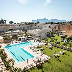 Cave Bianche 4*, Favignana Italia